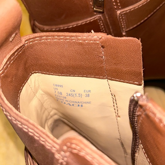 COACH
LACEY LEATHER BOOTIE LEATHER BUCKLE ANKLE BOOTS size 7.5 - Picture 6 of 11